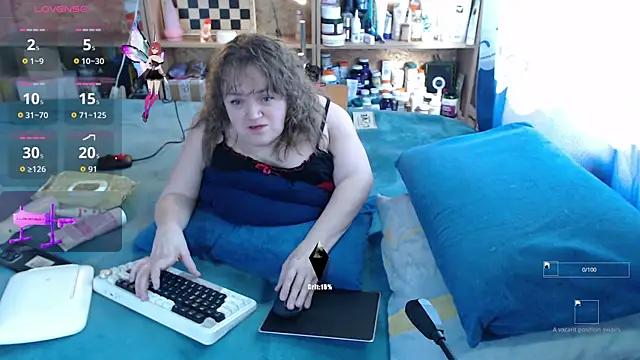 MiniNatalie online show from October 18, 2025, 4:14 am