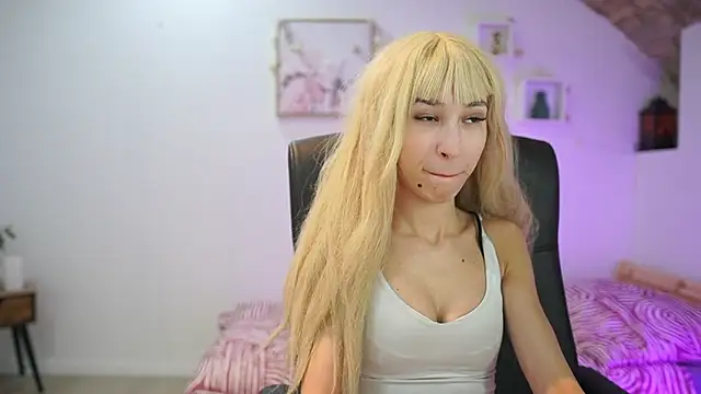 Amai  Liu online show from January 15, 2026, 2:09 pm