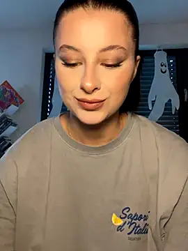 Mia-Minou online show from October 11, 2025, 1:01 pm