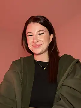 Snapshot of Mia-Minou chatting on March 17, 2026, 9:29 pm Mia-Minou online show from March 17, 2026, 9:29 pm