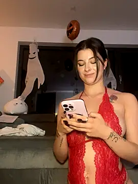 Mia-Minou online show from October 15, 2025, 8:17 pm