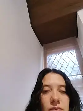 Snapshot of Isabella_21x chatting on June 8, 2026, 11:44 am Isabella 21x online show from June 8, 2026, 11:44 am