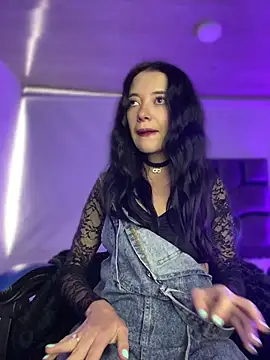 Isabella 21x online show from July 1, 2026, 1:00 pm
