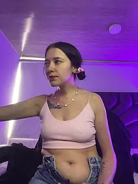 Isabella 21x online show from July 23, 2026, 1:19 pm