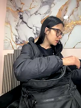 Isabella 21x online show from September 30, 2025, 12:44 pm