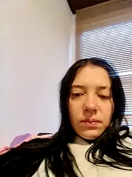 Isabella 21x online show from February 28, 2026, 11:43 am