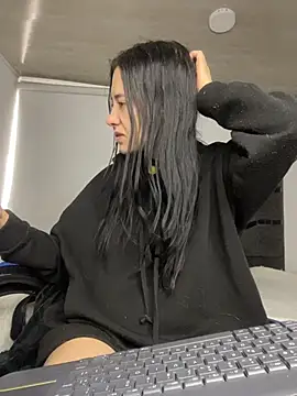 Isabella 21x online show from July 14, 2026, 11:49 am