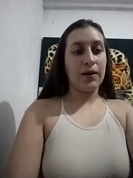 dulccemaria24 online show from September 30, 2025, 12:49 am