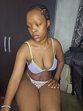 Snapshot of curvysexybody chatting on July 30, 2026, 12:43 am curvysexybody online show from July 30, 2026, 12:43 am