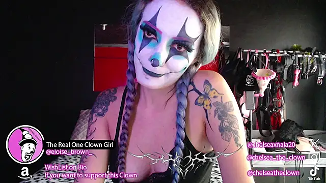 Snapshot of Eloise-brown chatting on March 5, 2026, 6:59 pm Eloise-brown online show from March 5, 2026, 6:59 pm