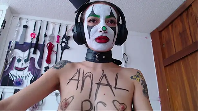 Eloise-brown online show from March 2, 2025, 5:30 pm