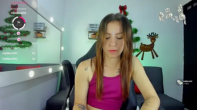 roxanne jones1 online show from December 15, 2025, 7:52 pm