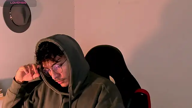 Snapshot of Pauldiazz chatting on October 11, 2025, 12:55 am Pauldiazz online show from October 11, 2025, 12:55 am