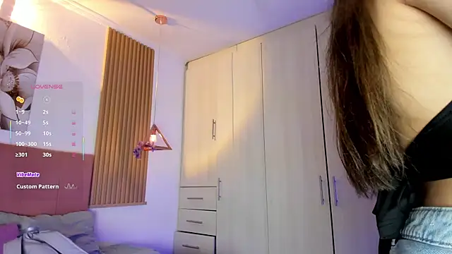 Snapshot of mia_nevaeh chatting on March 6, 2026, 8:26 pm mia nevaeh online show from March 6, 2026, 8:26 pm