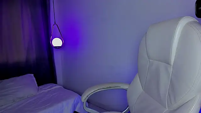 Snapshot of mia_nevaeh chatting on February 7, 2026, 8:28 pm mia nevaeh online show from February 7, 2026, 8:28 pm