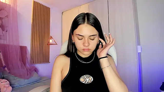 Snapshot of mia_nevaeh chatting on March 2, 2026, 8:38 pm mia nevaeh online show from March 2, 2026, 8:38 pm