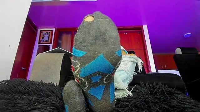 vivi-honey online show from September 9, 2025, 9:46 pm