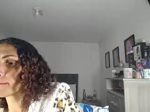 Corina hot online show from December 27, 2024, 4:47 am