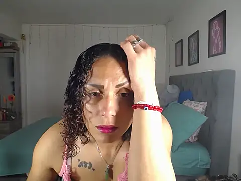 Corina hot online show from March 22, 2025, 8:15 pm