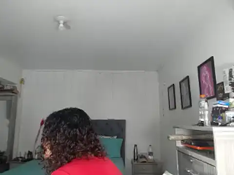 Corina hot online show from January 3, 2025, 10:29 pm