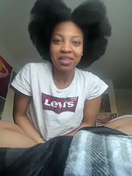 KimiAqua online show from March 3, 2025, 12:17 pm