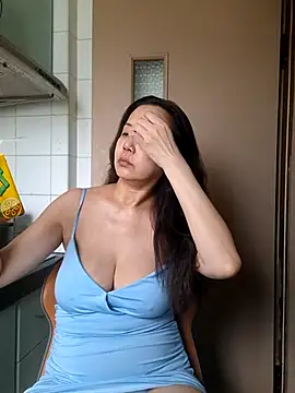 LenaShow online show from March 10, 2026, 5:44 am