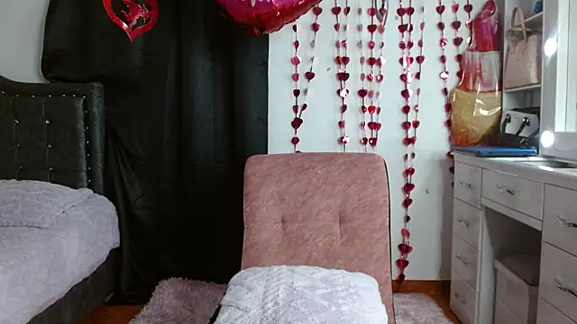 AnnaRosse1 online show from March 13, 2025, 11:16 pm