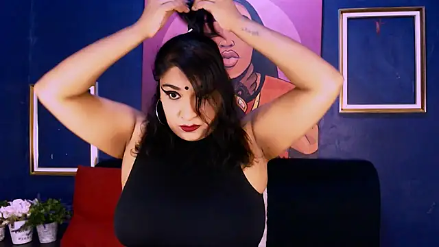 MsTashaxxx online show from October 6, 2025, 6:41 pm