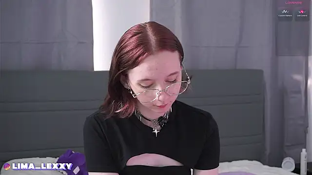 Snapshot of LimaLexxx chatting on June 21, 2026, 12:27 am LimaLexxx online show from June 21, 2026, 12:27 am