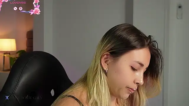 charlotte  grey online show from August 4, 2026, 8:46 pm