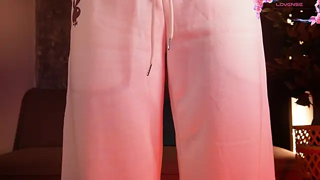 charlotte  grey online show from July 18, 2026, 11:30 am
