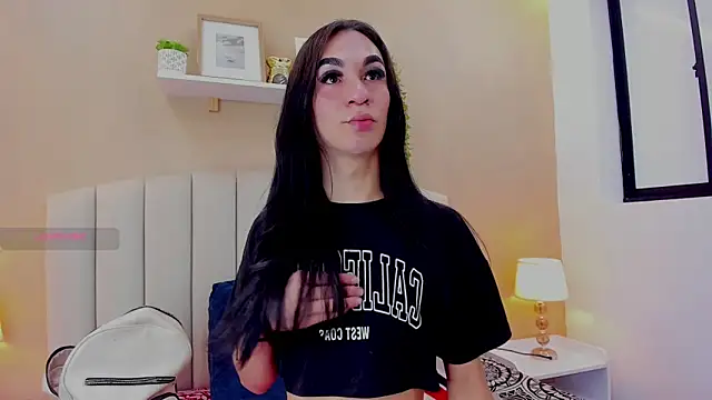 Mia thompson 19 online show from June 27, 2026, 8:26 pm