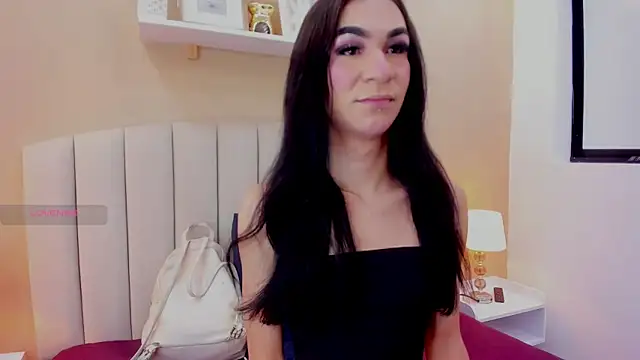 Mia thompson 19 online show from June 18, 2026, 6:57 pm