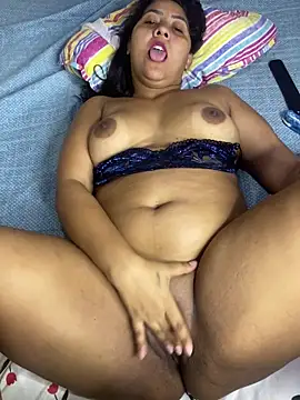 mayemarc online show from October 29, 2025, 10:20 pm