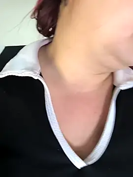 samanthakiss192 online show from November 4, 2025, 6:01 pm