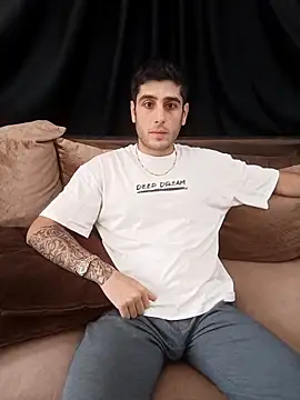 arenn1997 online show from November 4, 2025, 11:58 am