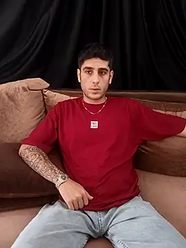 arenn1997 online show from October 28, 2025, 12:04 pm