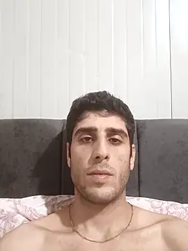 arenn1997 online show from May 4, 2026, 10:12 pm