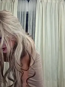 viollett 28 online show from March 14, 2026, 12:05 am