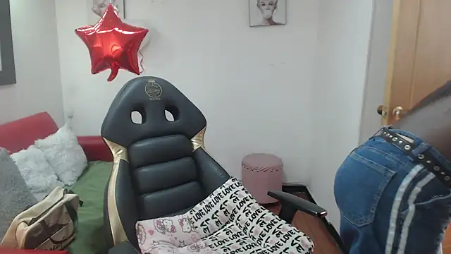 Snapshot of enderlis chatting on March 2, 2026, 12:56 pm enderlis online show from March 2, 2026, 12:56 pm