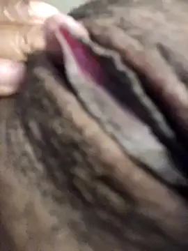 Snapshot of GlitterpuffPastry chatting on December 5, 2024, 4:59 am GlitterpuffPastry online show from December 5, 2024, 4:59 am