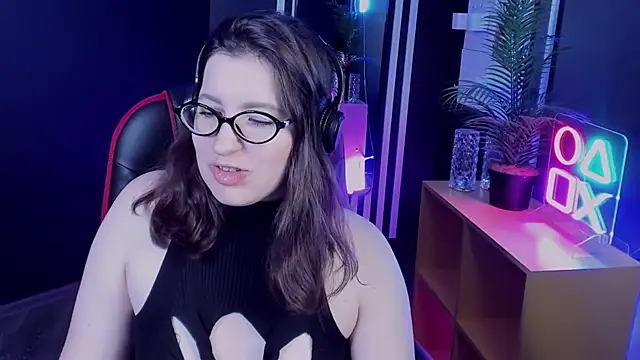 Peneloppa Star online show from September 13, 2025, 9:15 pm