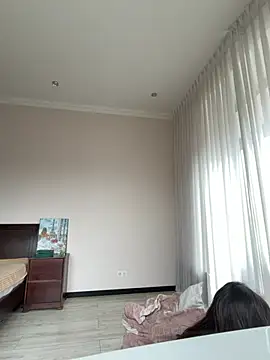 Hott Lolla online show from February 16, 2026, 8:24 am