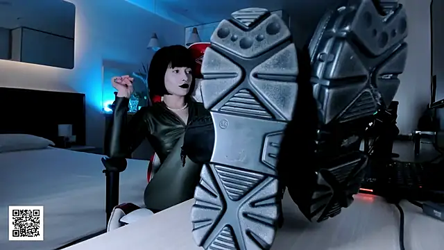  Goddess Misha  online show from December 18, 2025, 8:56 pm