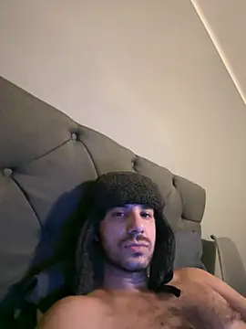 Snapshot of EduardoCompriguano94 chatting on February 17, 2026, 10:18 pm EduardoCompriguano94 online show from February 17, 2026, 10:18 pm