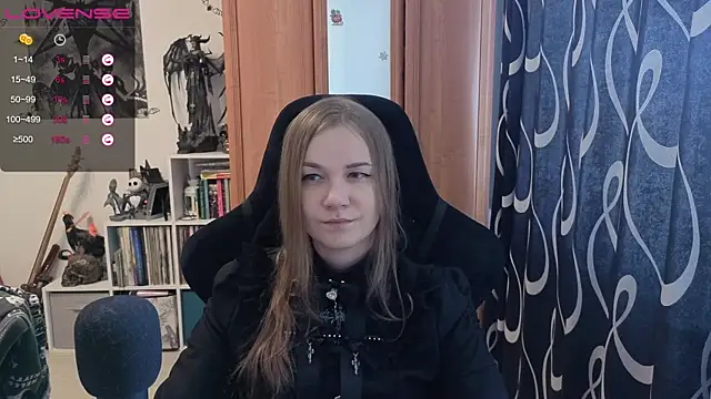 stellablondy online show from April 16, 2026, 11:00 am