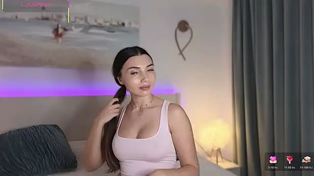 Snapshot of ReyaSophia chatting on March 13, 2026, 9:20 pm ReyaSophia online show from March 13, 2026, 9:20 pm