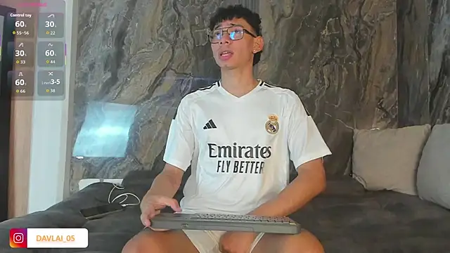 Daviid laidd online show from November 18, 2025, 8:56 pm