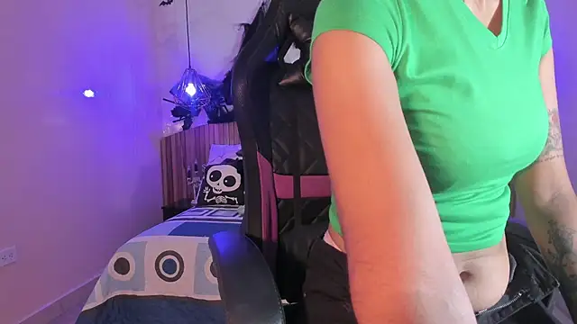 IamNayuta online show from October 8, 2025, 7:58 pm