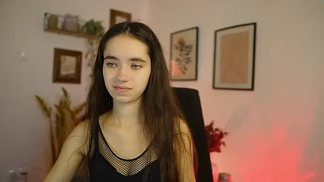 Gia Paige18 online show from October 10, 2025, 8:59 am